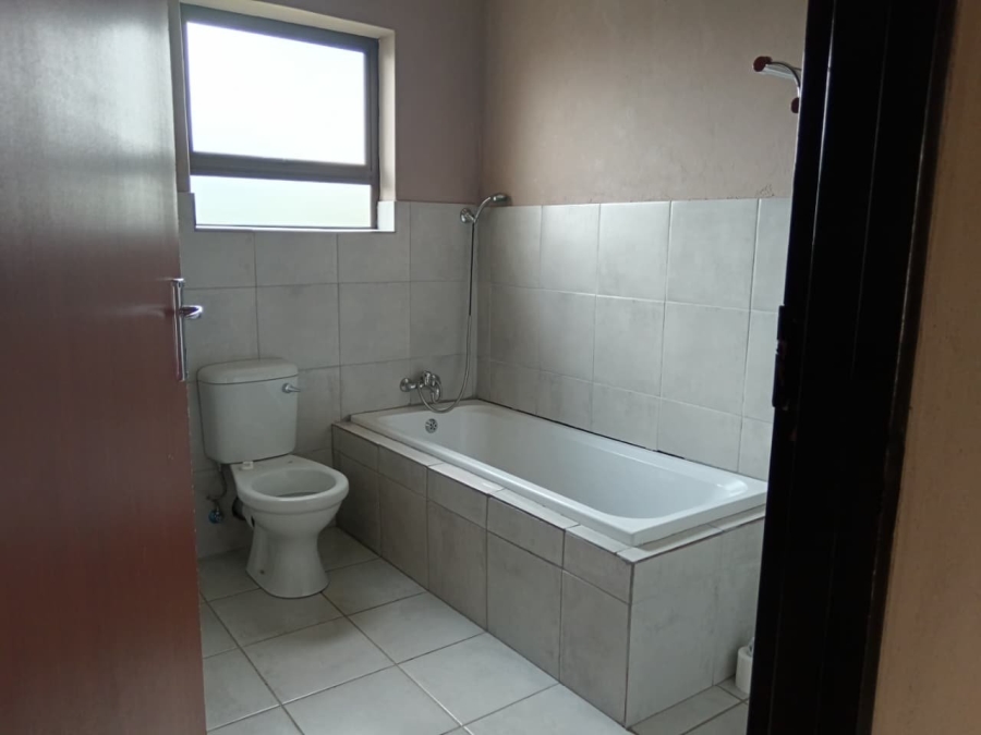 3 Bedroom Property for Sale in Kestell Free State